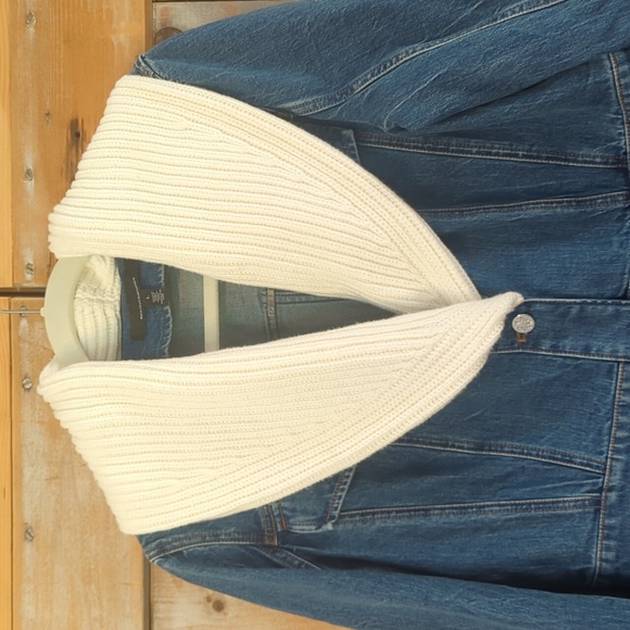 White House Black Market Denim Jacket With Sweater Trim .. Large. - Picture 3 of 6